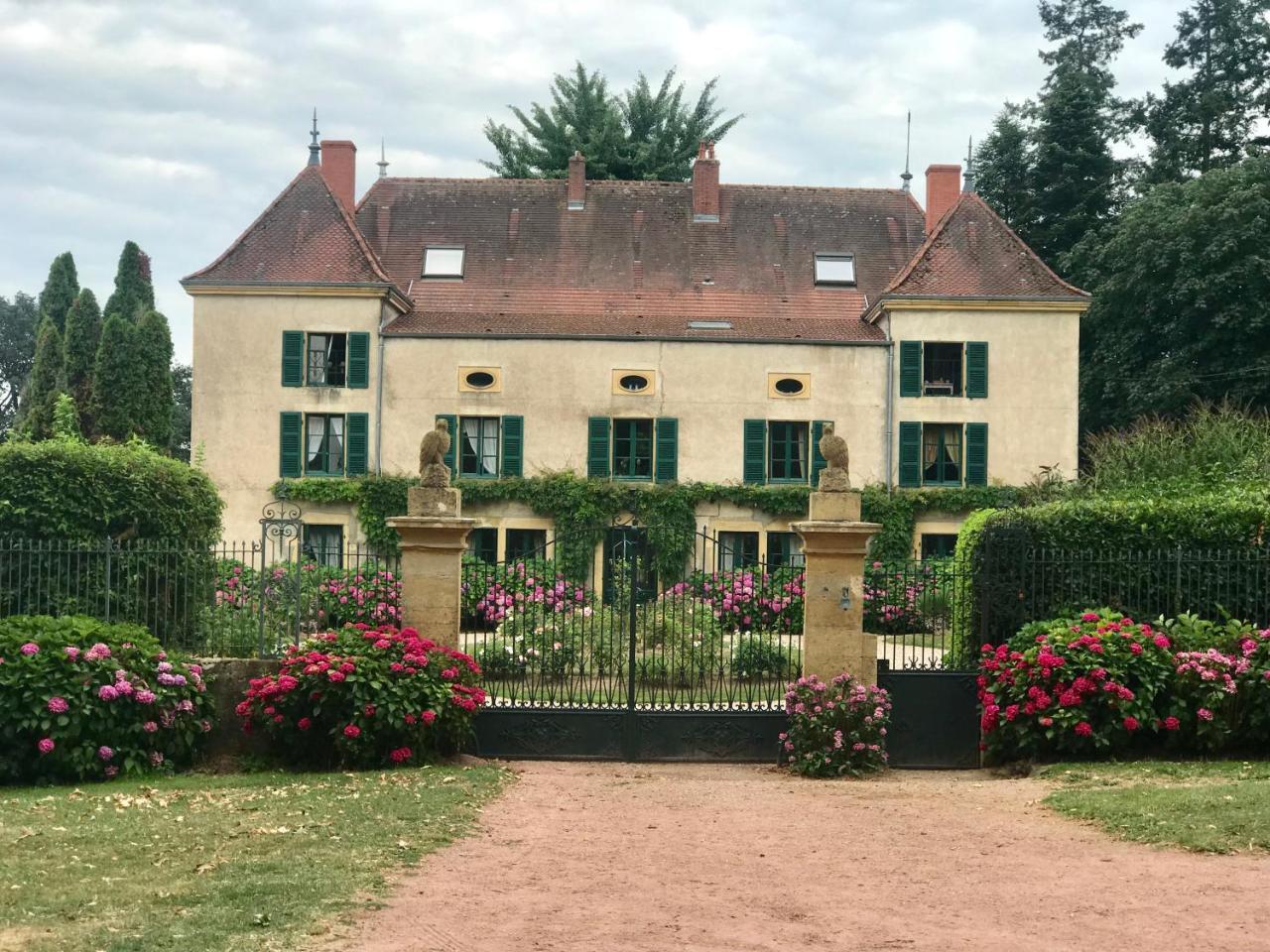 Chateau De Martigny Poisson Exterior foto